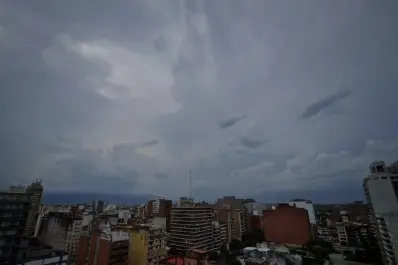 Por las fuertes ráfagas de viento, se registran cortes de luz en distintas zonas de Tucumán