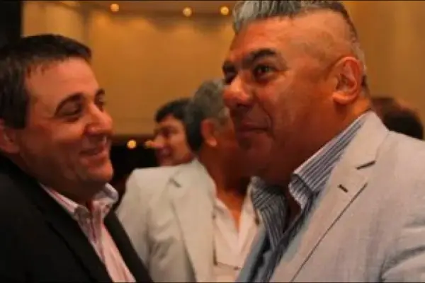 Escándalo en la AFA: la Justicia cita a indagatoria a “Chiqui” Tapia y Toviggino por evasión y les prohíbe salir del país