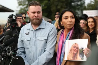 Andrés, vinculado al caso Epstein: “Nunca fue un príncipe”, dice la familia Giuffre