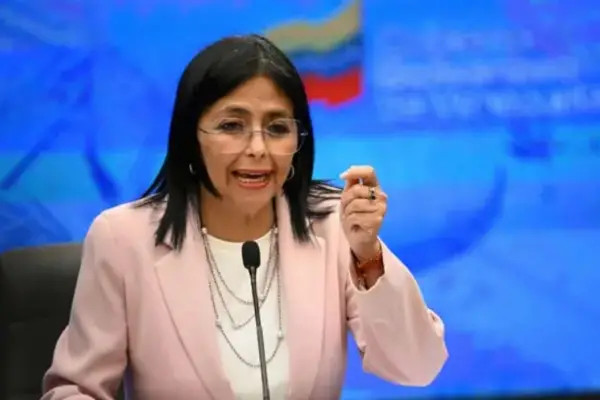 Movimiento clave: EEUU levantó las sanciones contra Delcy Rodríguez, presidenta encargada de Venezuela