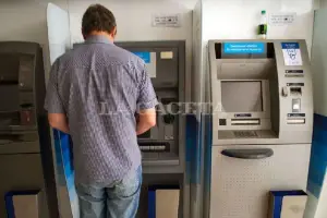 Cronograma de pagos: cuándo cobran el sueldo de marzo los estatales tucumanos