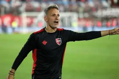 Newell’s echó a Orsi-Gómez y Lucas Bernardi será el nuevo DT en medio de una crisis y amenazas