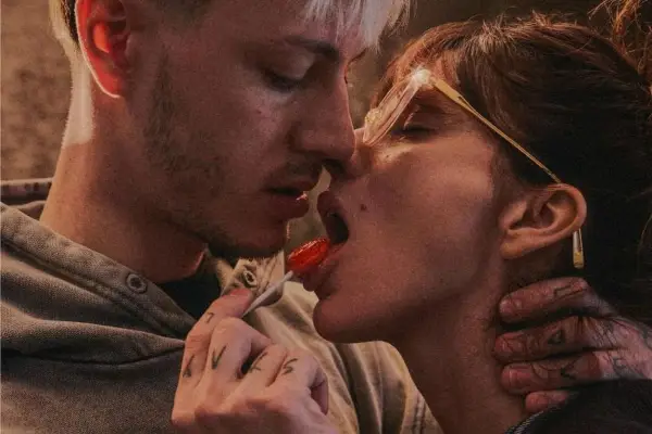 Sexualmente hablando: “TILF”, los profes de la serie de drama erótico de Olga