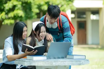 Beca KNB: Indonesia financia carreras de grado, máster y doctorado con todo pago