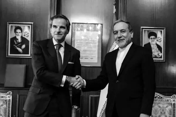 Riesgo nuclear, una nueva ONU y el argentino Grossi