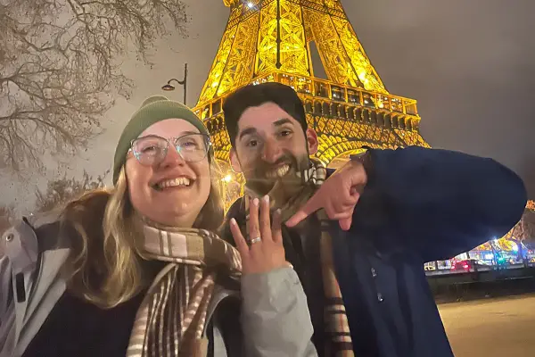 De Jujuy a París: se conocieron en el carnaval hace 10 años y sellaron una historia de amor