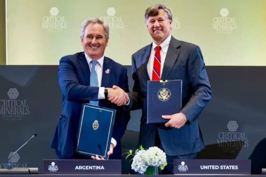 COALICIÓN. Pablo Quirno, Ministro de Relaciones Exteriores, Comercio Internacional y Culto de Argentina fue el encargado de firmar el documento que suma al país al grupo internacional.