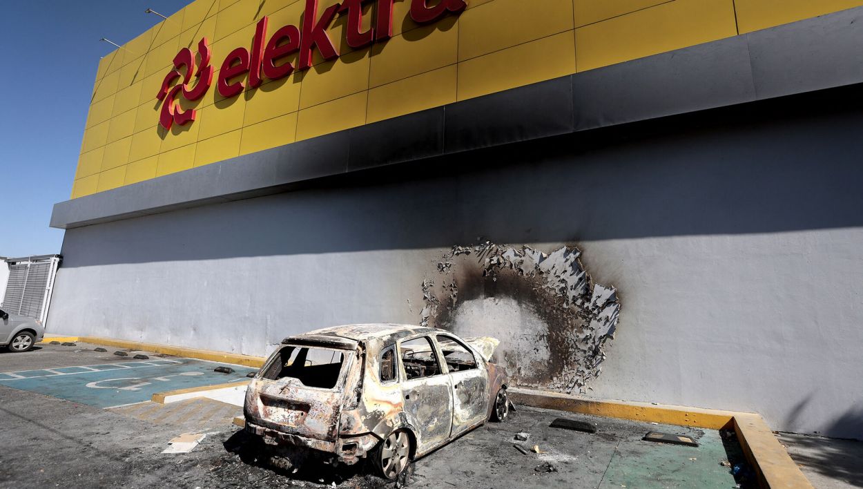 FUEGO. Grupos armados respondieron con violencia al operativo militar.