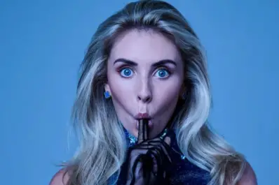 Pasamontañas, pruebas de ETS, toma de muestras bucal y sin protección, así fue la “misión reproducción” de Bonnie Blue