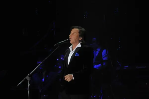 Recuerdos fotográficos: 2009. Montaner y un show signado por los apagones