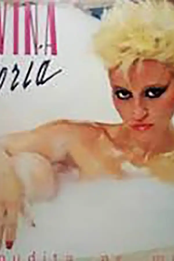 Divina Gloria en la portada de su disco “Desnudita estás mejor”. Foto: Infobae 