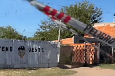 Rosario: tres adultos y una nena de seis años fueron baleados por motoqueros