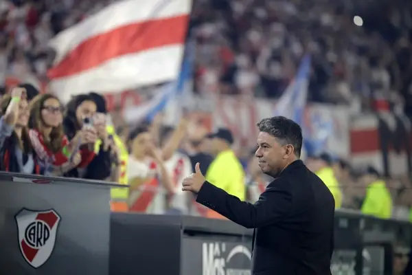A pocos días de anunciar su salida de River, Gallardo ya aparece en la órbita de un gigante de Brasil