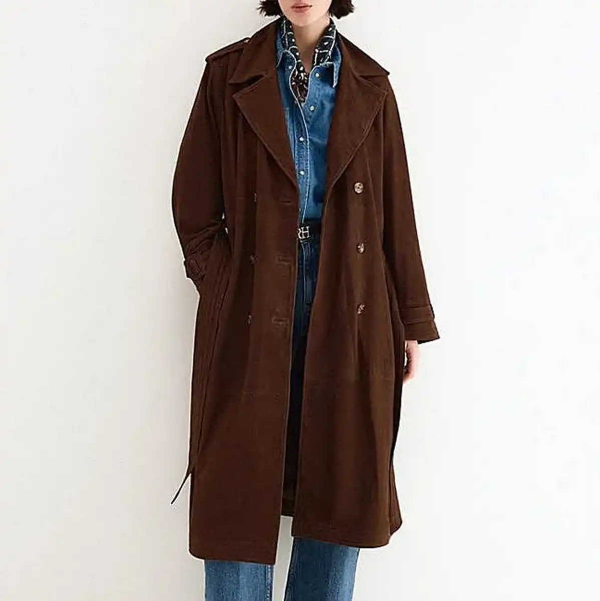 Las infaltables chaquetas chocolate que están convirtiéndose en una tendencia para otoño