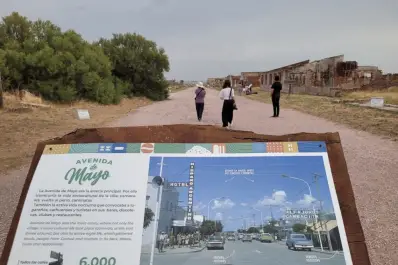 Pueblos fantasmas: una villa balnearia en ruinas, bajo el eco de los desastres anunciados