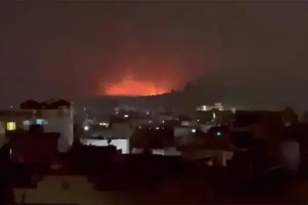 Pakistán bombardea Kabul en “guerra abierta” contra los talibanes