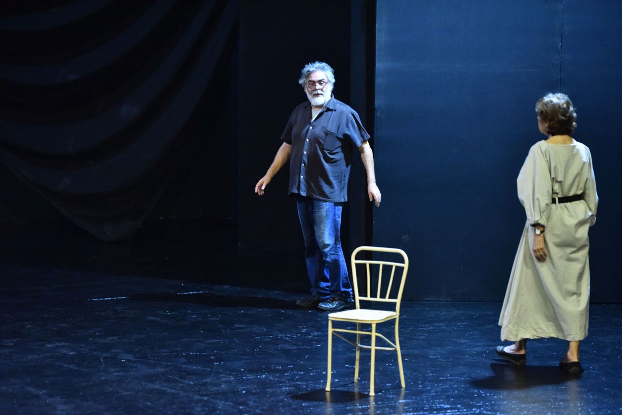 DIÁLOGOS. El elenco interpela al espectador sobre el legado de la artista.