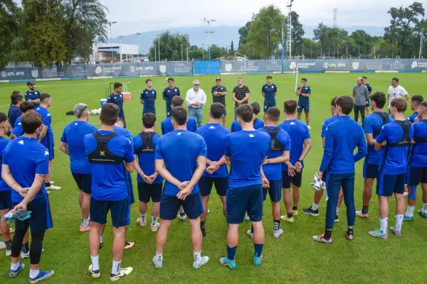 Atlético Tucumán ajusta detalles para enfrentar Racing este martes