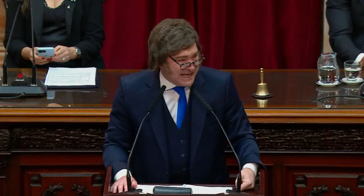 Milei defendió el ajuste, cuestionó a la oposición y destacó el déficit cero