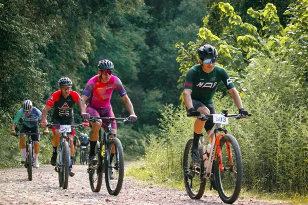 Resistencia y estrategia para una victoria inolvidable en el mountain bike