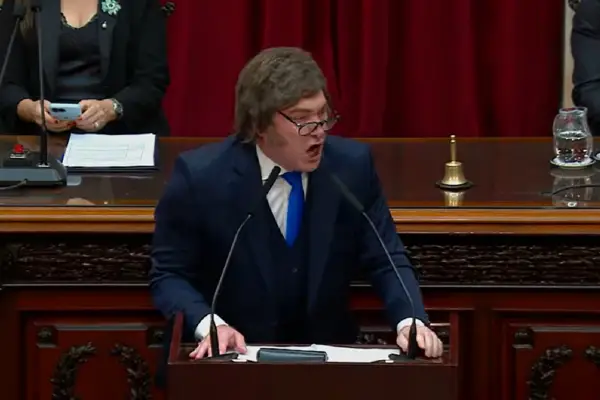 Javier Milei, contra la oposición: La justicia social es un robo y por eso Cristina está presa, porque es una chorra