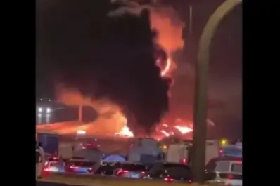 Dos drones iraníes impactaron contra la embajada de Estados Unidos en Arabia Saudita y reavivan la tensión regional