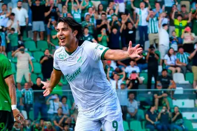 Marcelo Moreno Martins volvió al fútbol, convirtió y sueña con el repechaje mundialista