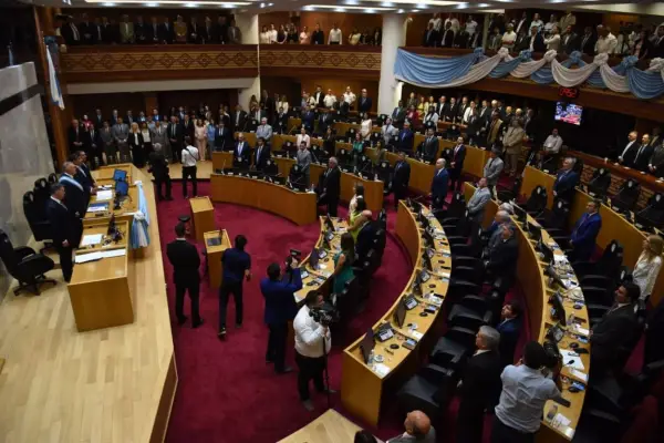 Orden fiscal, respaldo político y deudas: tres miradas que desmenuzan el discurso de Jaldo