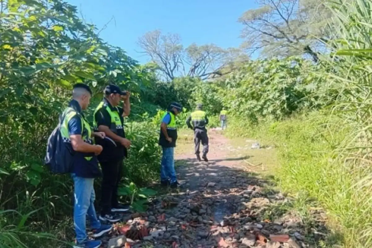 OPERATIVO. El rastrillaje se realizó en diferentes puntos de Río Chico.