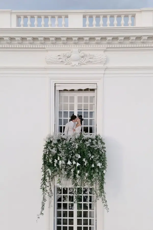 El álbum de fotos y los detalles del casamiento del piloto de F-1 Charles Leclerc y Alexandra Saint Mleux