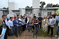 Jaldo entregó 52 viviendas en Burruyacú y destacó la reactivación de la obra pública
