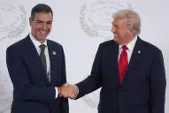 Pedro Sánchez resucitó el No a la guerra frente a Donald Trump y se plantó como el muro europeo