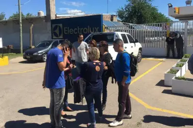 Electrolux abrió un nuevo retiro voluntario y los trabajadores adhieren en masa