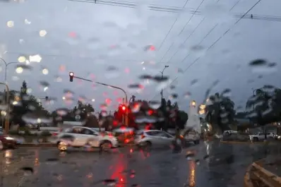 ¿Cuál es la probabilidad de lluvia y cómo estará la temperatura durante la tarde en Tucumán?