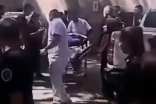 El acusado de abusar de una niña se tiró desde el cuarto piso de los Tribunales de La Plata y murió