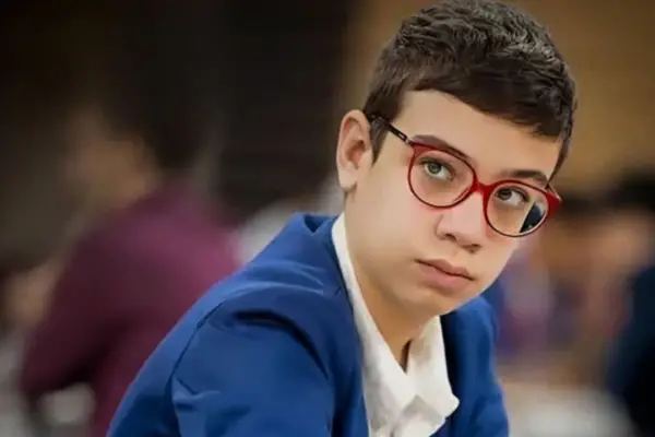 Faustino Oro tiene la chance de transformarse en el Gran Maestro más joven de la historia