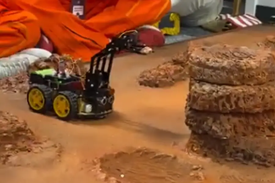 EL ROBOT. Un estudiante argentino ganó un desafío internacional de la NASA con un robot para Marte. / NASA