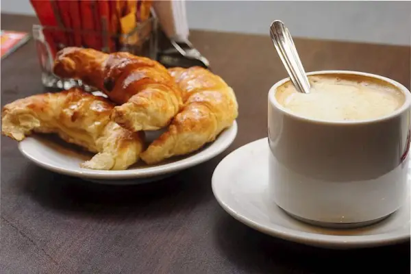 Las medialunas argentinas están entre las mejores facturas del mundo: el puesto en el ranking de Taste Atlas