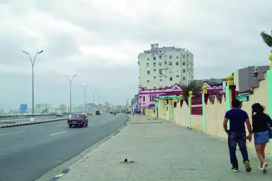 Abraham Jiménez Enoa: “Cuba está acostumbrada a tener crisis, pero esta es la madre de todas las crisis”