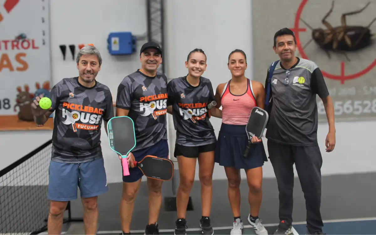 DREAM TEAM. Federico Jatamlasky y su equipo, previo a disputar el torneo en categoría 