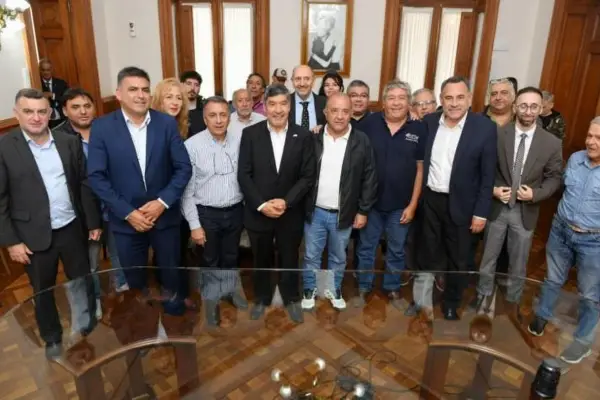 Paritarias 2026: el Gobierno provincial acordó con la sanidad y sólo resta ATEP