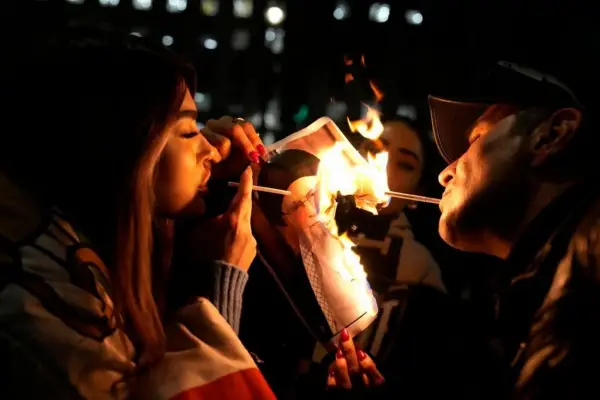Guerra en Medio Oriente: mientras Irán combate afuera, las mujeres desafían al régimen desde adentro