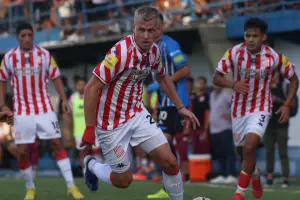 La sacrificada historia detrás de Diego Diellos, el delantero que busca el ascenso con San Martín