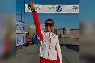Hazaña argentina en Malvinas: la maratonista Candela Cerrone ganó en Puerto Argentino y emocionó con su dedicatoria
