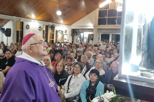Cientos de fieles celebraron a Santa Mama Antula en una emotiva misa