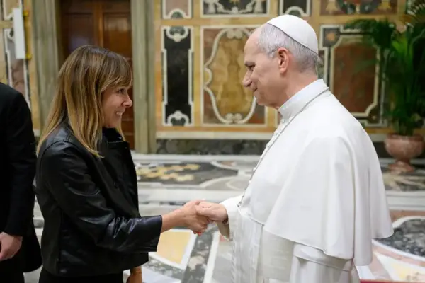 Entre 100 jóvenes líderes del mundo: una argentina se reunió con el Papa en Roma
