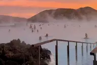 Bañarse en comunidad: la sorprendente cultura de piscinas en Islandia reconocida por la Unesco