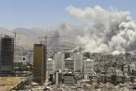 Negociaremos con bombas: EEUU mantiene diálogo con Irán mientras intensifica la ofensiva militar