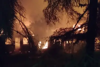 Video: el incendio de una casa conmocionó a toda Yerba Buena