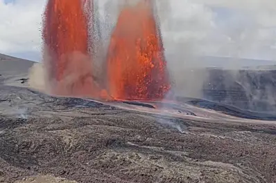 Brutal erupción del volcán Kilauea: 300 metros de lava provocaron cierres de parques y rutas